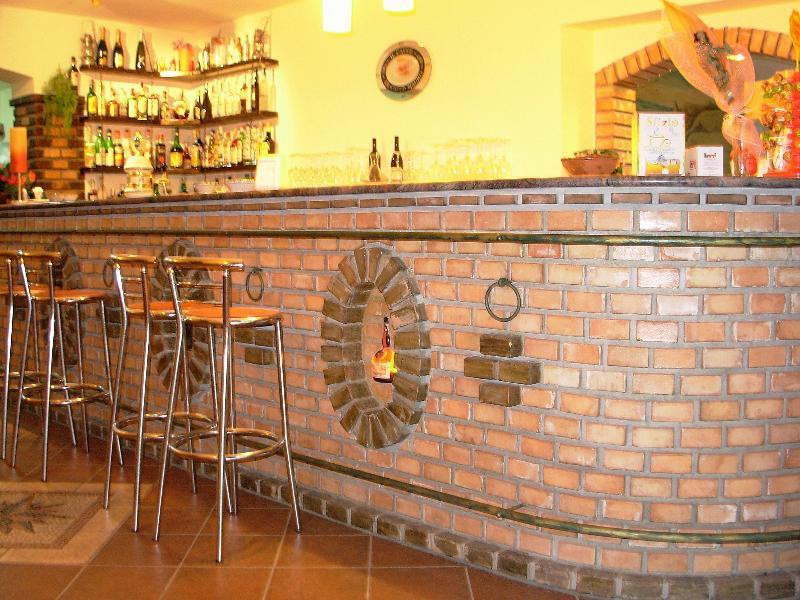 La Taverna Aparthotel 3*