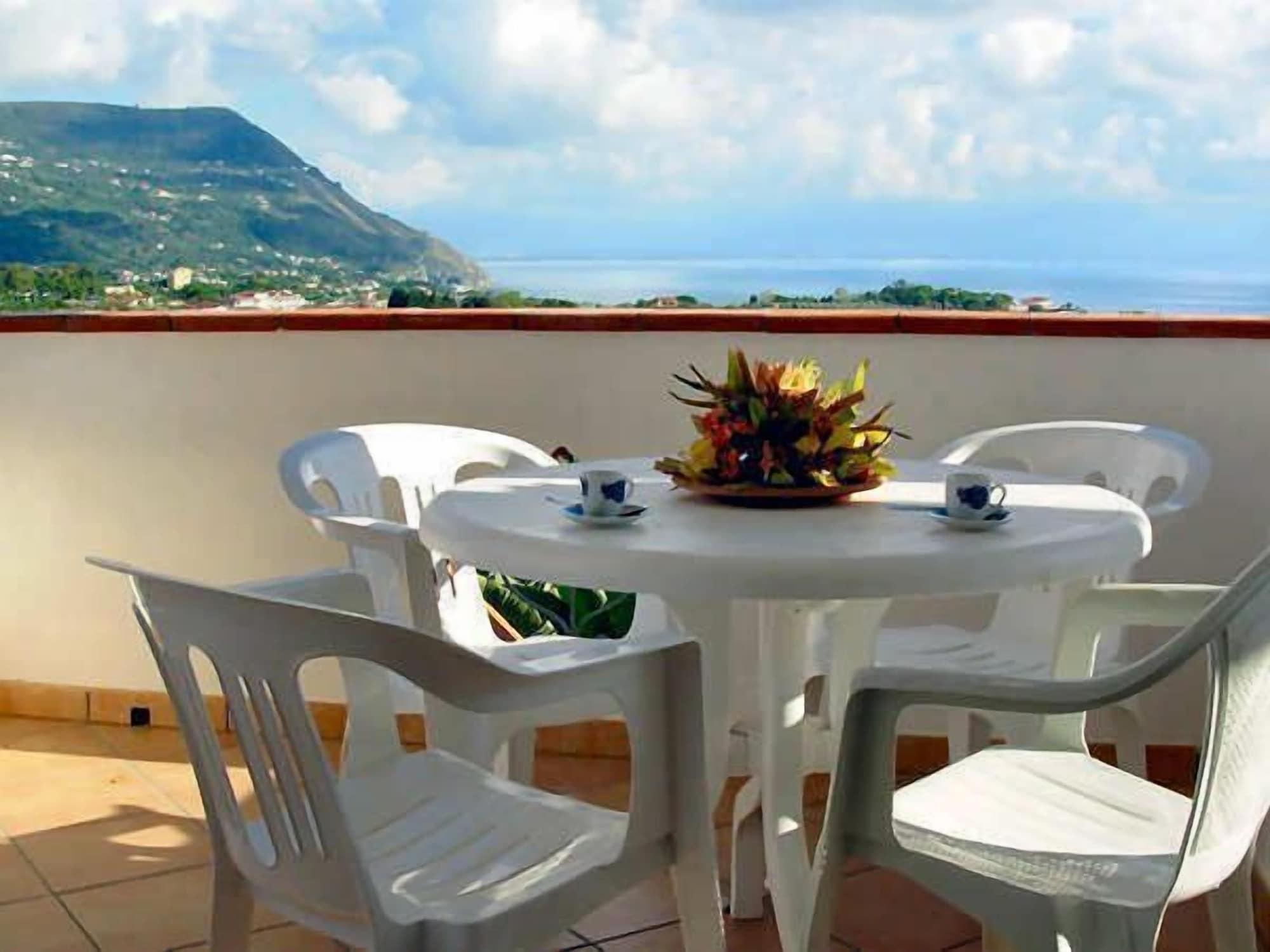 La Taverna Capo Vaticano